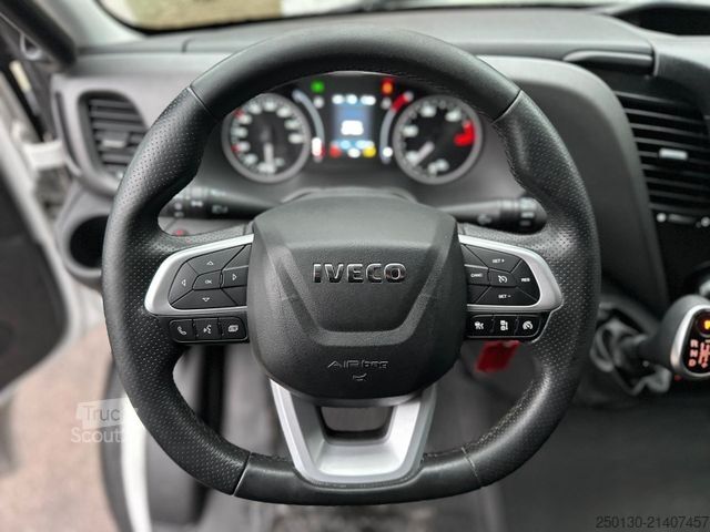 Koelwagen met geïsoleerde laadbak IVECO Daily 70-C18 Carrier Xarios500 Kühltransporter