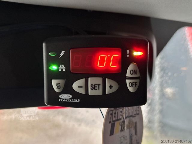 Koelwagen met geïsoleerde laadbak IVECO Daily 70-C18 Carrier Xarios500 Kühltransporter