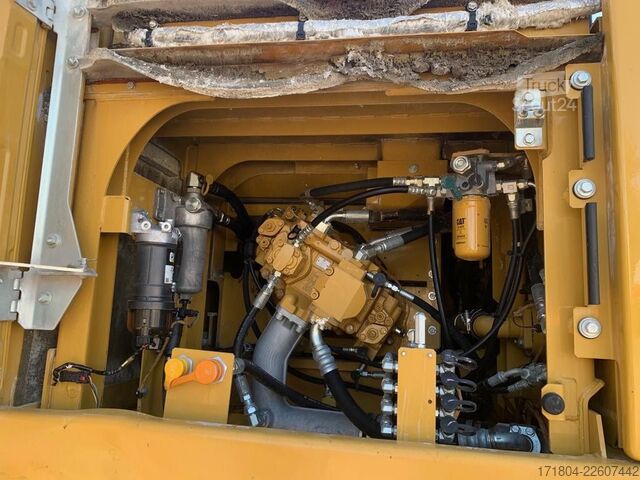 حفارة مجنزرة Caterpillar 330F VAH