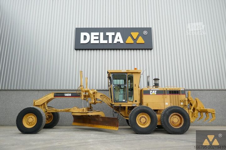 Niveladora Caterpillar 140H