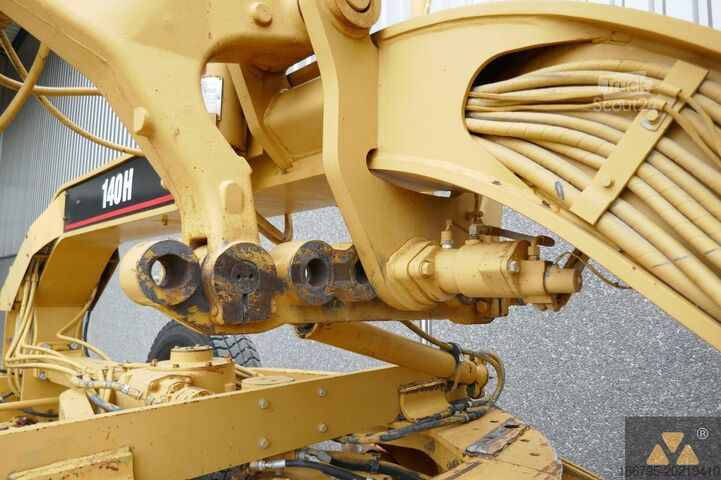 Grader Caterpillar 140H