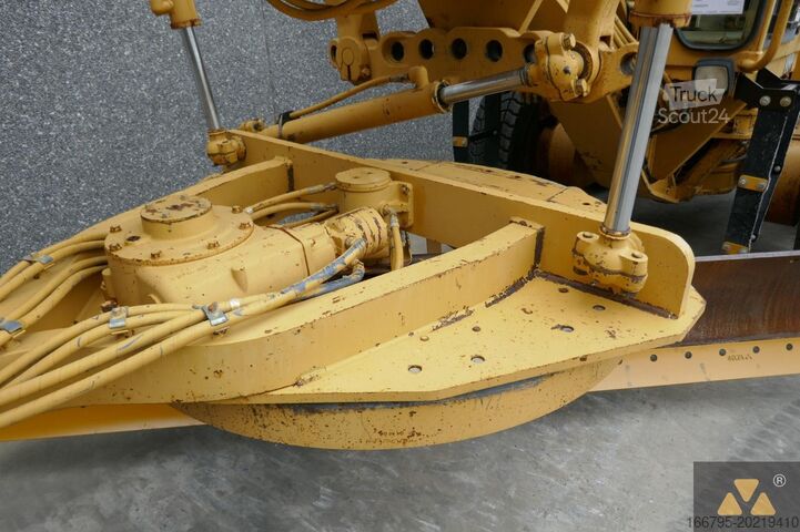 Grader Caterpillar 140H