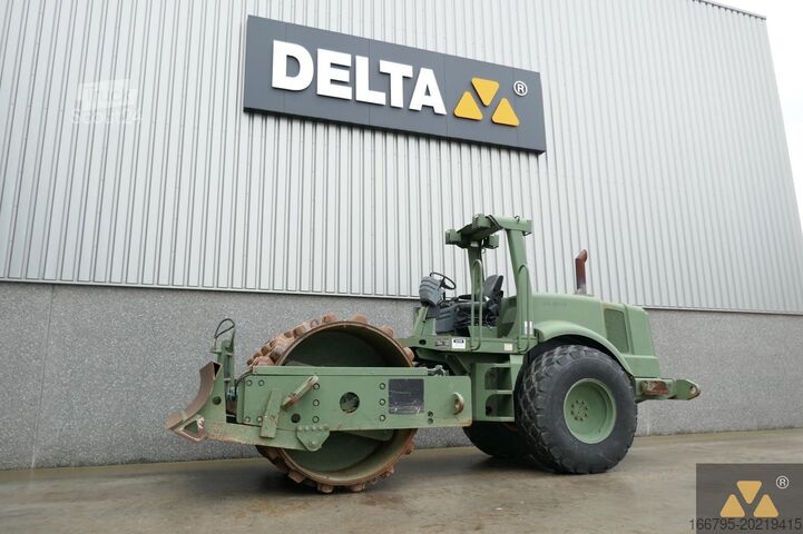 Enkele wals Caterpillar CS563D Ex-army