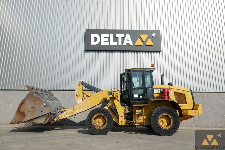 Cargador de ruedas Caterpillar 938M