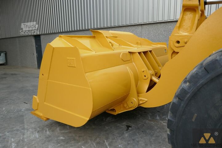 Carregadora de rodas Caterpillar 980M