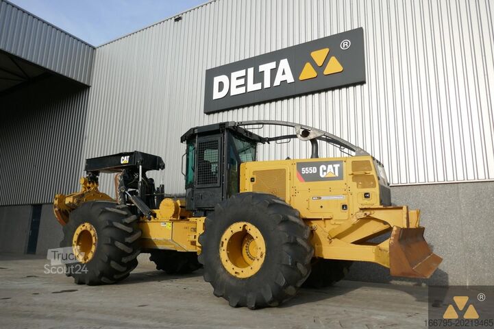 Débusqueuse Caterpillar 555D