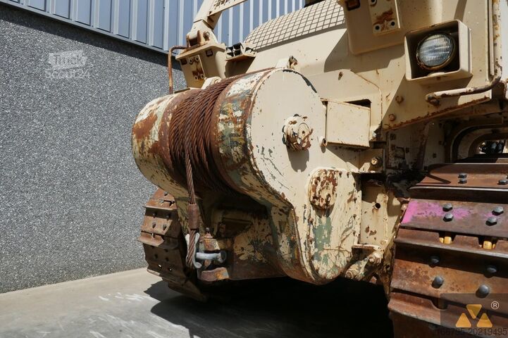 جرافة Caterpillar D7G Ex-army