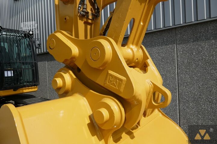 Excavadora sobre orugas Caterpillar 320
