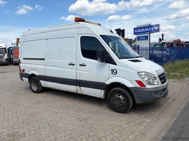 Zuigvoertuig Mercedes-Benz Sprinter 213