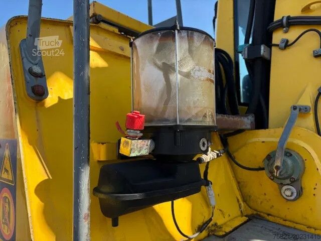 Ratinis ekskavatorius Liebherr A 900 C ZW Litronic