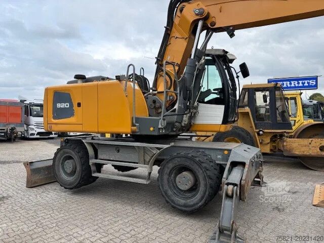 Ratinis ekskavatorius Liebherr A 920 Litronic Likufix SW 48 + Powertilt