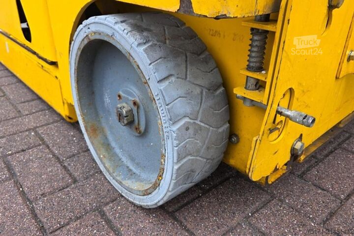 Žirklinis keltuvas Haulotte COMPACT 14 As- Is, Electric, 14m Working Height, 3