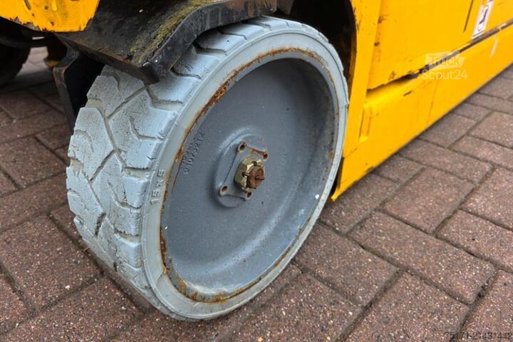 Žirklinis keltuvas Haulotte COMPACT 14 As- Is, Electric, 14m Working Height, 3