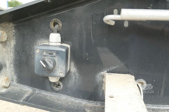 Semiremorcă basculantă SCHWARZMÜLLER K-Serie, Hardox, Stahl, 25m³, Lift, Schütte, SAF