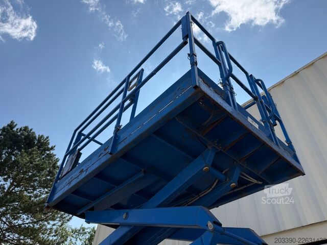 منصة عمل Skyjack SJ6826RT 4x4 Diesel, 9.9 Meter, 1.205 H