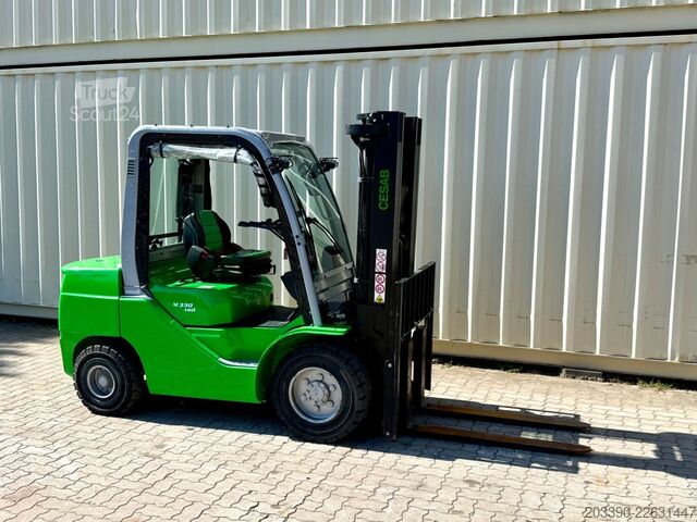 Фронтальный погрузчик-вилочный CESAB M330DV Diesel / 3 T  / 2025 BJ / 284 H / Waage