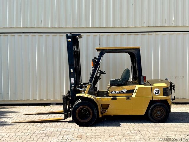 Фронтальный погрузчик-вилочный CATERPILLAR DP45 Diesel / Seitenschieber + Zinkenverstellung