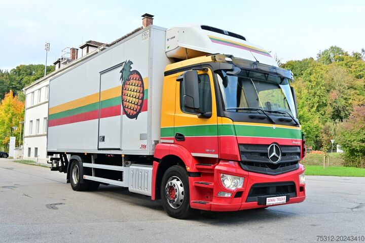 Camion plateau avec bâche Mercedes-Benz Antos 1843  E6 Thermo King T-800R LBW