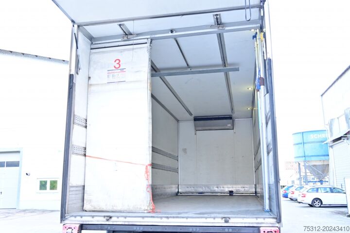 Camion plateau avec bâche Mercedes-Benz Antos 1843  E6 Thermo King T-800R LBW