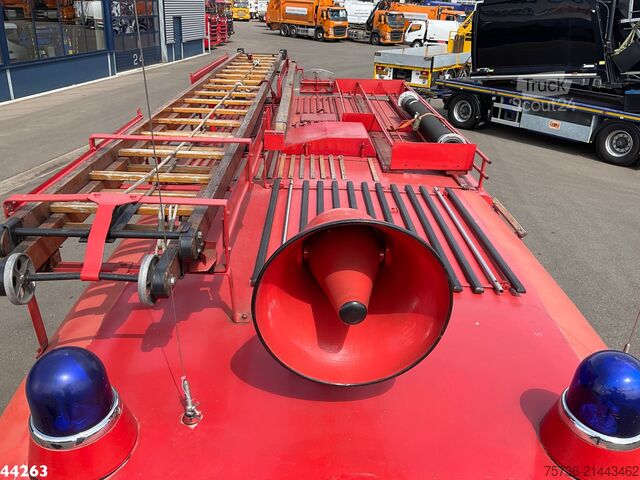 Gasilsko vozilo Mercedes-Benz LF 311 Oldtimer Feuerwehrfahrzeug Just 35.940 km!