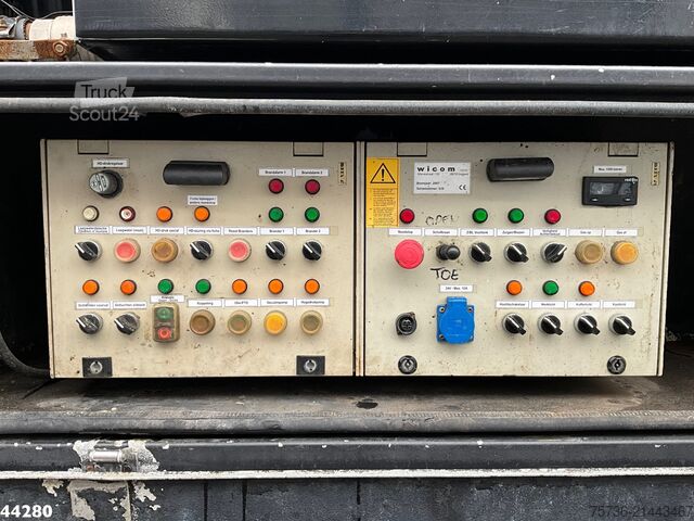 Suction vehicle Volvo FM 400 8x4 Manual Wicom Combi