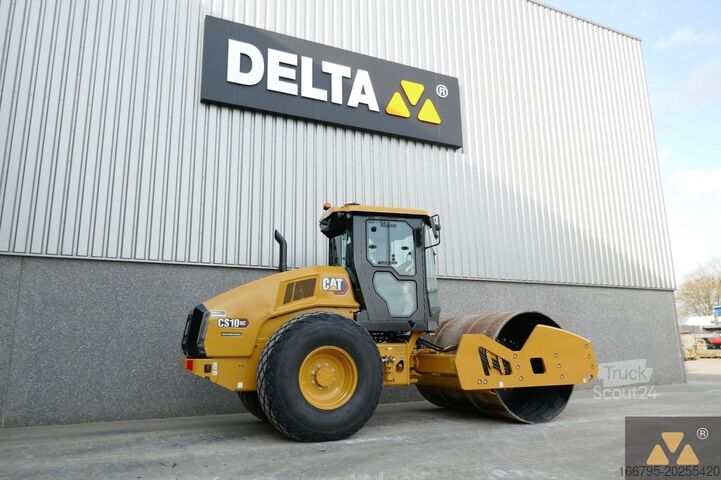 Role cu un singur tambur Caterpillar CS10GC