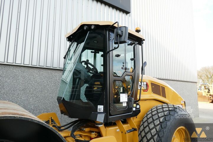 Role cu un singur tambur Caterpillar CS10GC