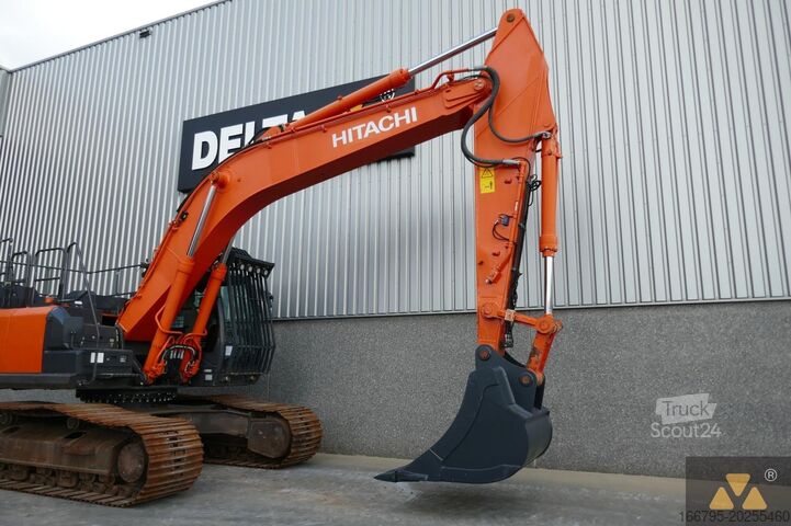 Escavatore cingolato Hitachi ZX300LC-6