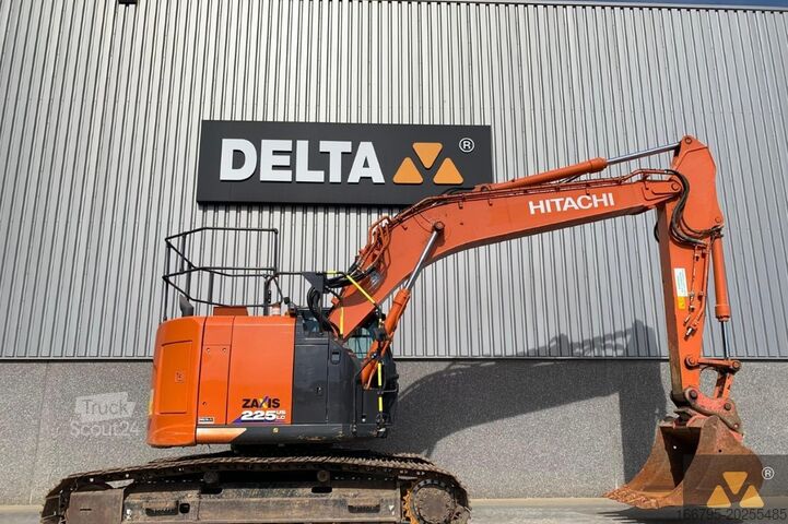 Escavatore cingolato Hitachi ZX225USLC-6