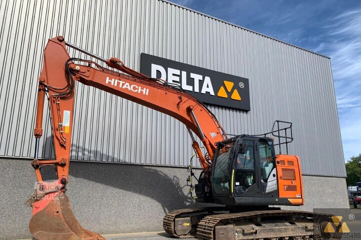 Escavatore cingolato Hitachi ZX225USLC-6