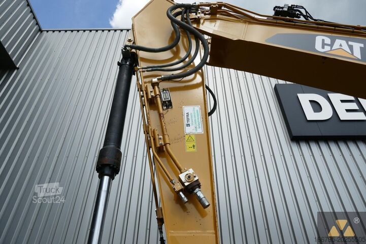Excavator pe șenile Caterpillar 320FL
