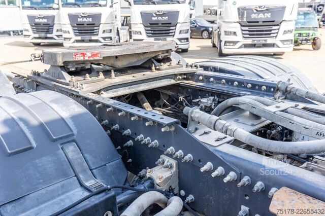 Standaard-SZM VOLVO FH4 GLOBE 16.550 (16 L.) +VOITH+HYDR