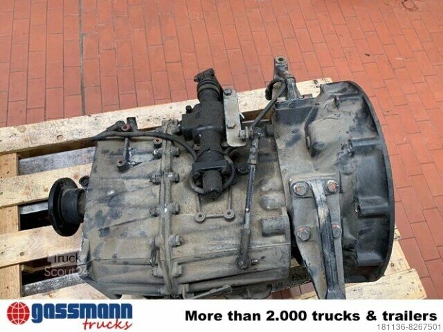 Landmaschine Y05131 Getriebe