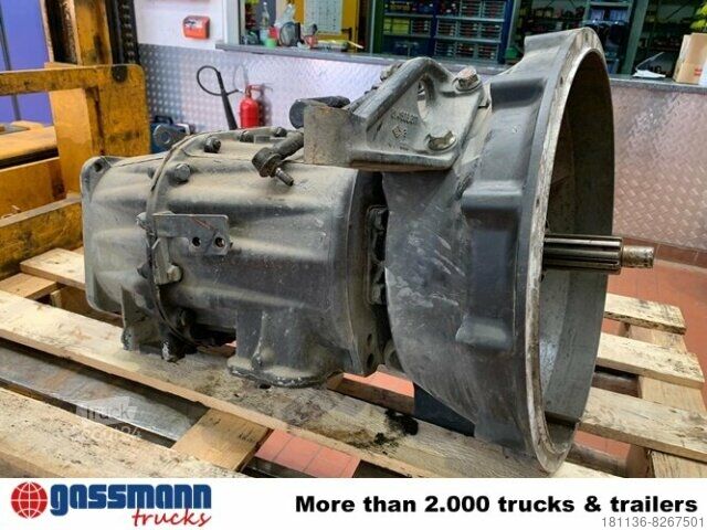 Landmaschine Y05131 Getriebe