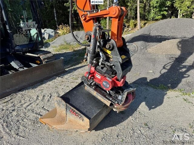 Vikšrinis ekskavatorius Hitachi ZX95US-7 Excavator w/ Rototilt w/ grab – 2 buckets
