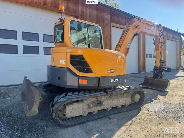 ķēžu ekskavators Hyundai Robex 80CR-9 Crawler Excavator – 2 Buckets & Tilt