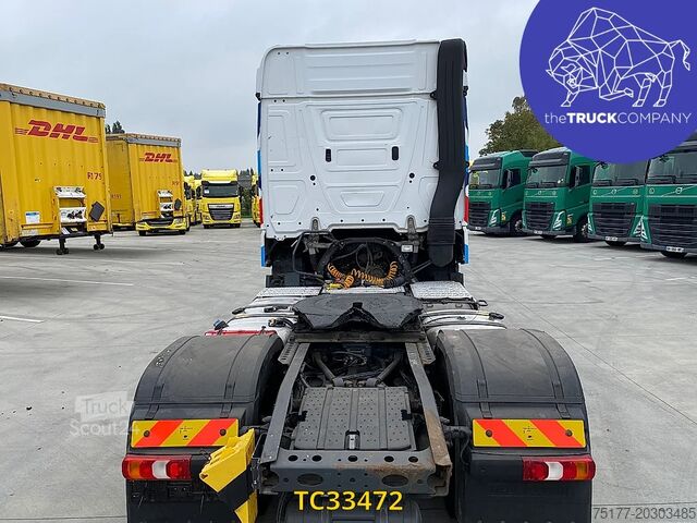 معيار SZM Mercedes-Benz Actros 1945