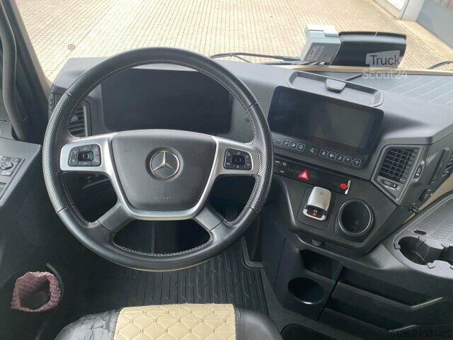 Стандартный седельный тягач Mercedes-Benz Actros L 1840LS GigaSpace/Öl-Retarder/Standkl.