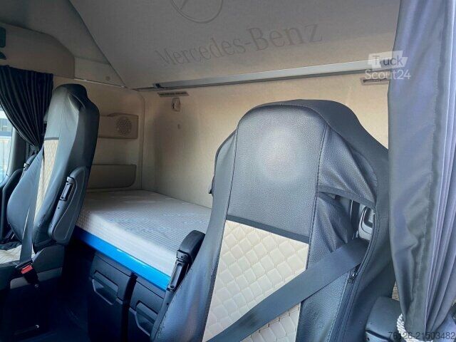 Стандартный седельный тягач Mercedes-Benz Actros L 1840LS GigaSpace/Öl-Retarder/Standkl.