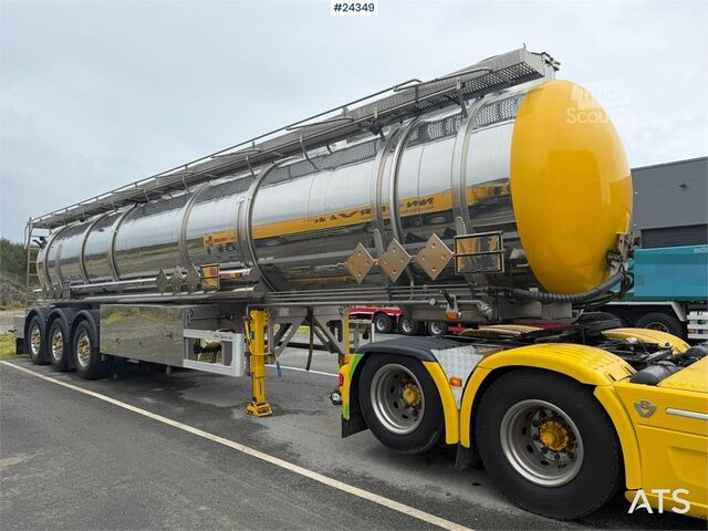   Vmtarm 3 akslet Tank Semi with 3 Compartments