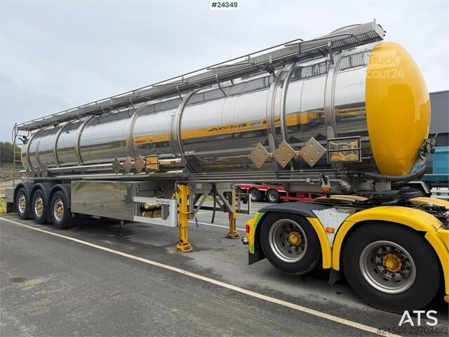   Vmtarm 3 akslet Tank Semi with 3 Compartments