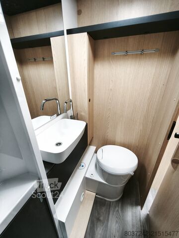 Polintegriran avtodom Sunlight A68