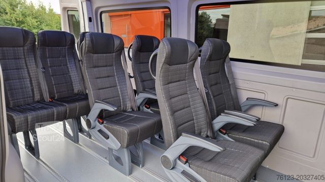 Мікроавтобус MAN MAN TGE 9 Sitzer Airlineboden Handicap Crafter