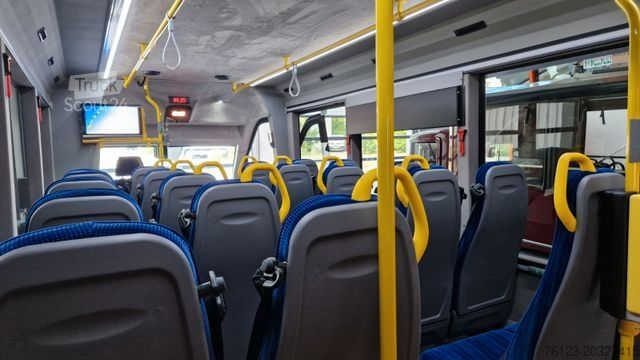 Mestský autobus MERCEDES-BENZ Heckniederflur Sprinter 517 / 4 er Bestuhlung