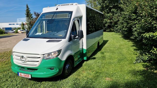 Kaupunkibussi MERCEDES-BENZ Heckniederflur Sprinter 517 / 4 er Bestuhlung