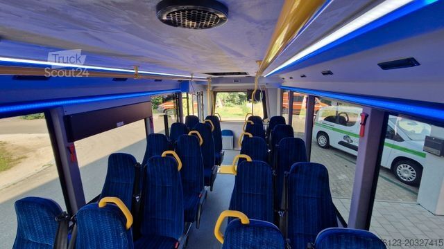 Mestský autobus MERCEDES-BENZ Heckniederflur Sprinter 517 / 4 er Bestuhlung