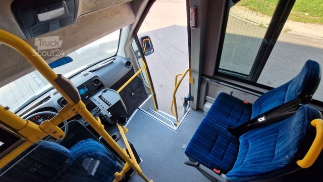 Mestský autobus MERCEDES-BENZ Heckniederflur Sprinter 517 / 4 er Bestuhlung
