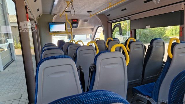 Mestský autobus MERCEDES-BENZ Heckniederflur Sprinter 517 / 4 er Bestuhlung