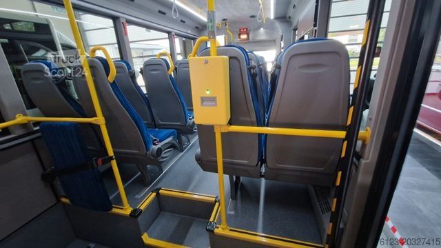 Mestský autobus MERCEDES-BENZ Heckniederflur Sprinter 517 / 4 er Bestuhlung