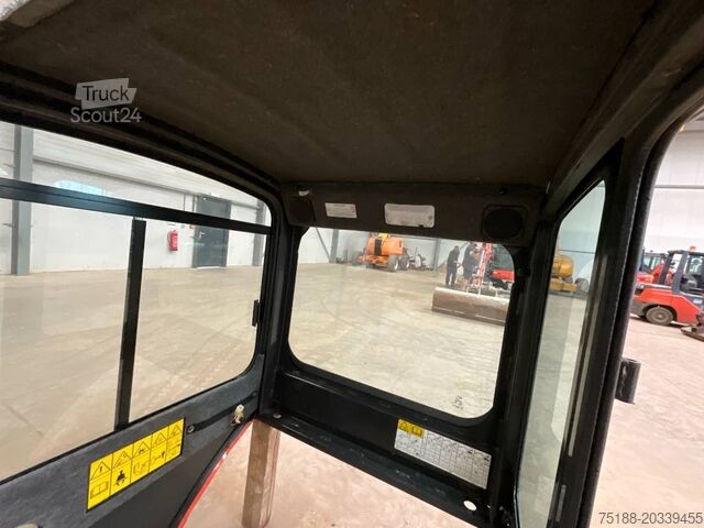 Внутренняя часть Bobcat E 16
